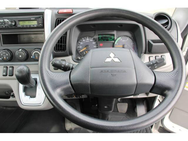 三菱ふそうキャンター平ボディ小型（2t・3t）[写真21]