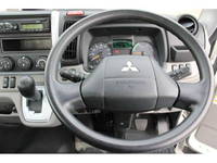 三菱ふそうキャンター平ボディ小型（2t・3t）[写真22]