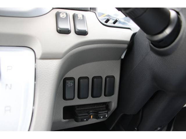 三菱ふそうキャンター平ボディ小型（2t・3t）[写真27]