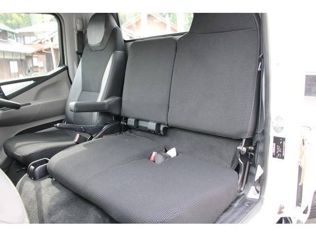 三菱ふそうキャンター平ボディ小型（2t・3t）[写真29]