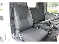 三菱ふそうキャンター平ボディ小型（2t・3t）[写真32]