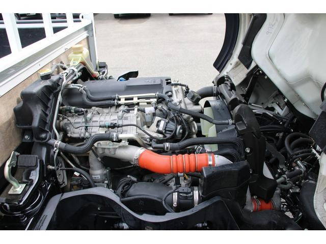 三菱ふそうキャンター平ボディ小型（2t・3t）[写真09]