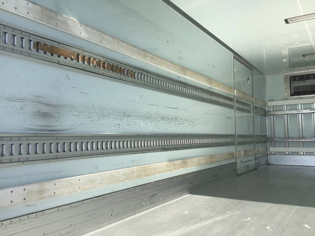 日野レンジャー冷凍車（冷蔵車）中型（4t）[写真11]