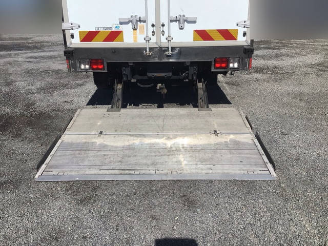 日野レンジャー冷凍車（冷蔵車）中型（4t）[写真18]