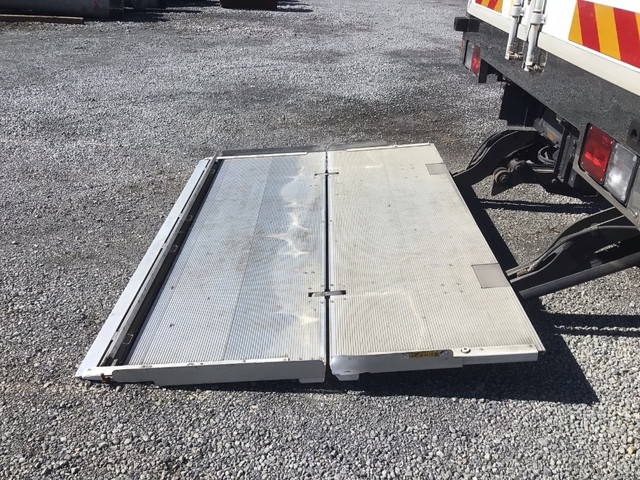 日野レンジャー冷凍車（冷蔵車）中型（4t）[写真19]