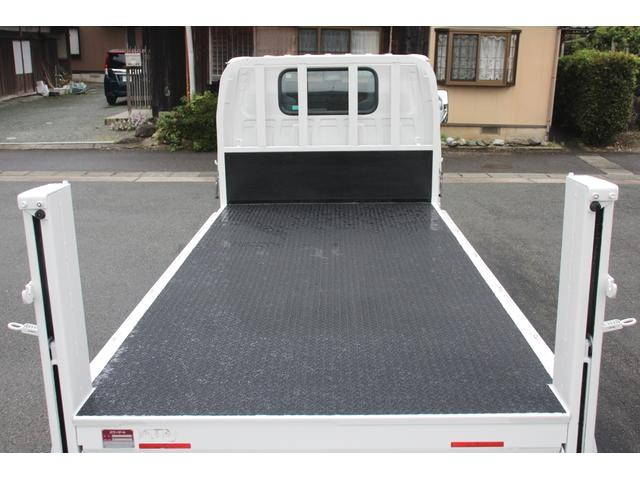 いすゞエルフ平ボディ小型（2t・3t）[写真14]