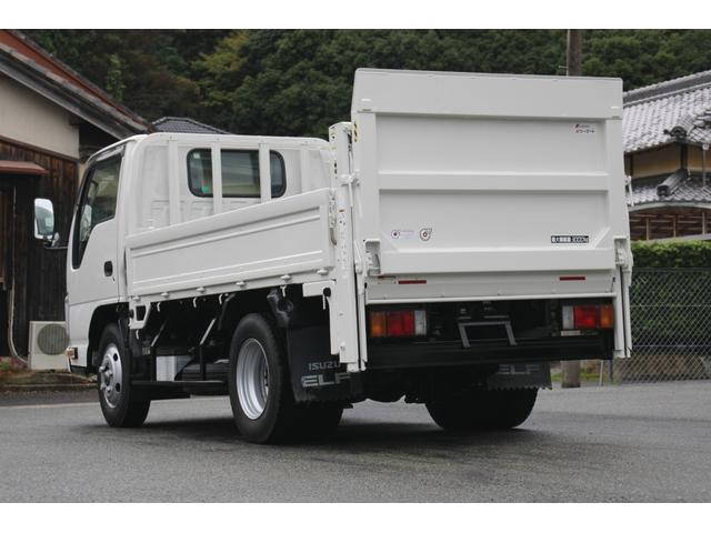 いすゞエルフ平ボディ小型（2t・3t）[写真02]