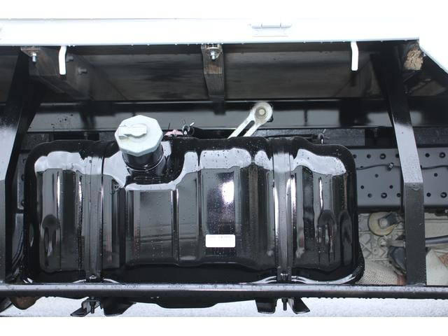 いすゞエルフ平ボディ小型（2t・3t）[写真22]