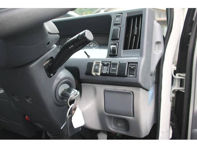 いすゞエルフ平ボディ小型（2t・3t）[写真31]