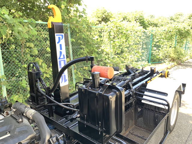 いすゞエルフコンテナ専用車小型（2t・3t）[写真21]