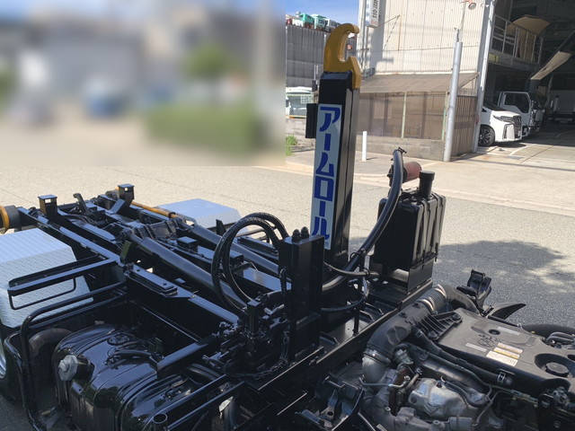 いすゞエルフコンテナ専用車小型（2t・3t）[写真22]