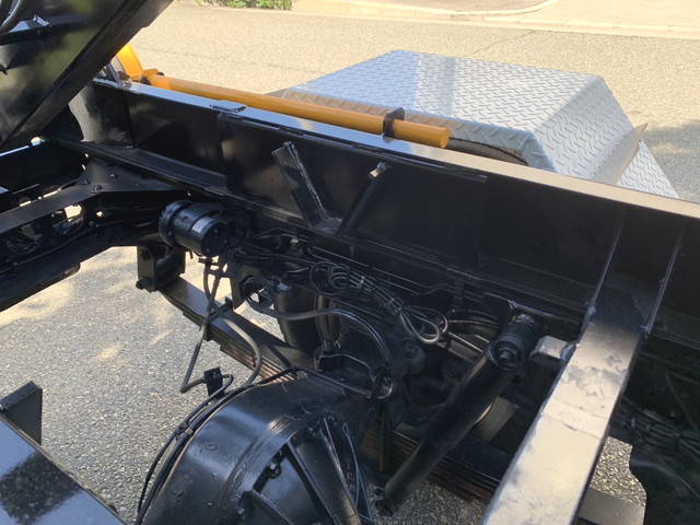 いすゞエルフコンテナ専用車小型（2t・3t）[写真27]