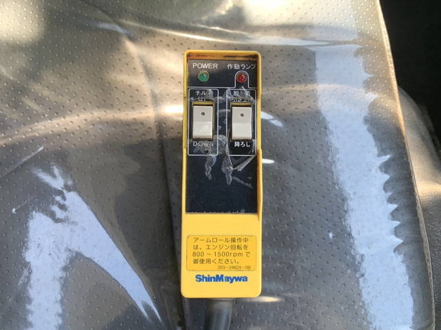 いすゞエルフコンテナ専用車小型（2t・3t）[写真34]