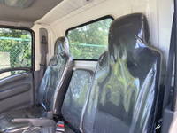 いすゞエルフコンテナ専用車小型（2t・3t）[写真10]