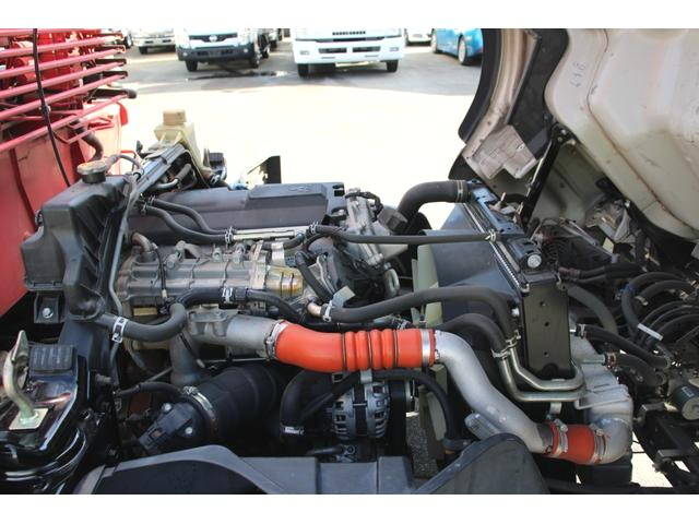 三菱ふそうキャンタークレーン4段小型（2t・3t）[写真12]