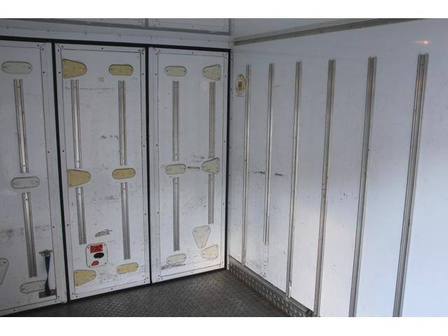 三菱ふそうキャンター冷凍車（冷蔵車）小型（2t・3t）[写真10]