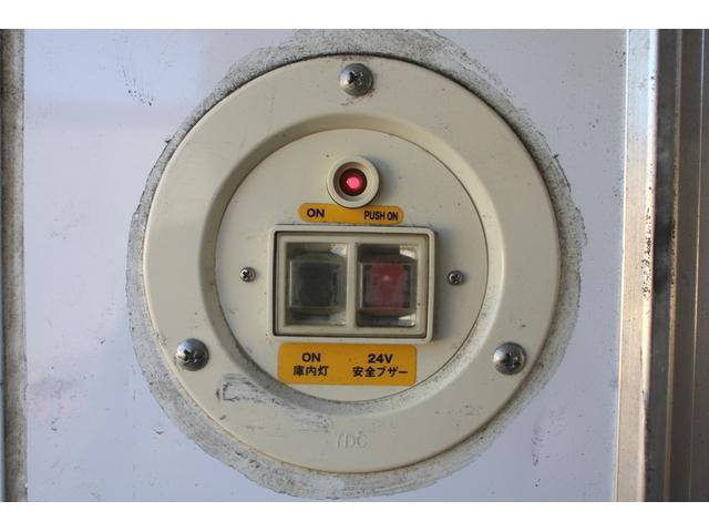 三菱ふそうキャンター冷凍車（冷蔵車）小型（2t・3t）[写真13]