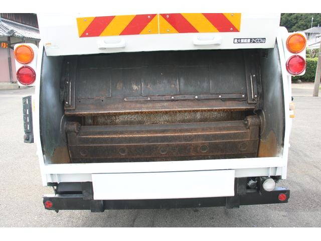 いすゞエルフパッカー車（塵芥車）小型（2t・3t）[写真10]