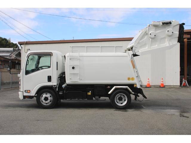 いすゞエルフパッカー車（塵芥車）小型（2t・3t）[写真19]