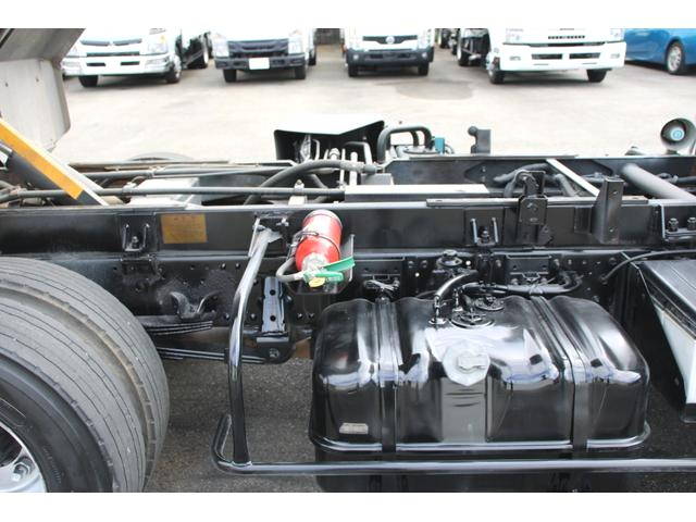 いすゞエルフパッカー車（塵芥車）小型（2t・3t）[写真25]