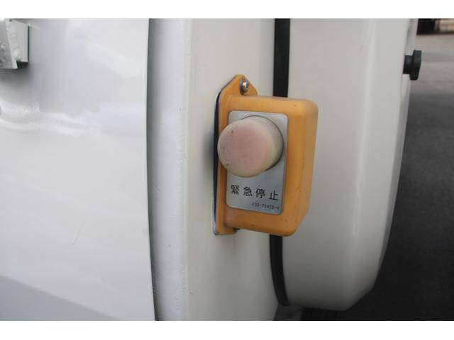 いすゞエルフパッカー車（塵芥車）小型（2t・3t）[写真27]