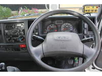 いすゞエルフパッカー車（塵芥車）小型（2t・3t）[写真32]