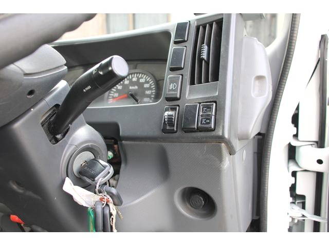 いすゞエルフパッカー車（塵芥車）小型（2t・3t）[写真34]