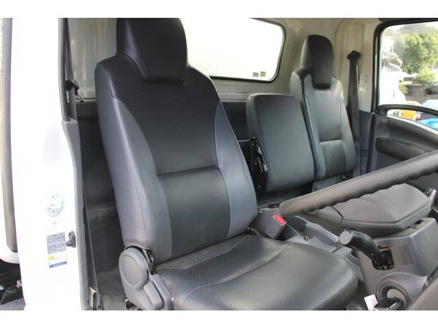 いすゞエルフパッカー車（塵芥車）小型（2t・3t）[写真38]