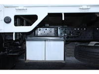 いすゞエルフ平ボディ小型（2t・3t）[写真16]