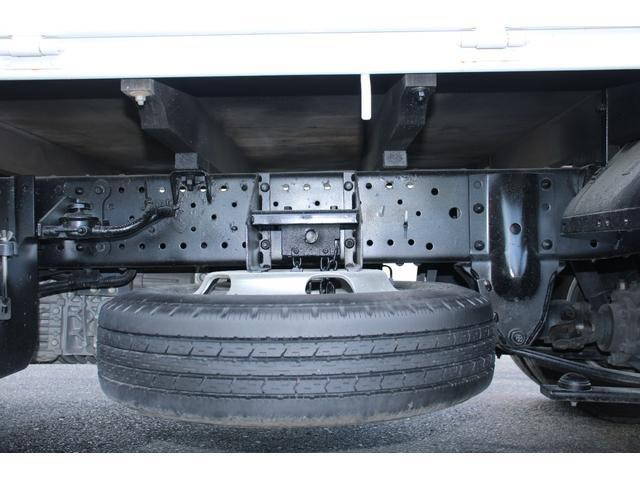 いすゞエルフ平ボディ小型（2t・3t）[写真16]