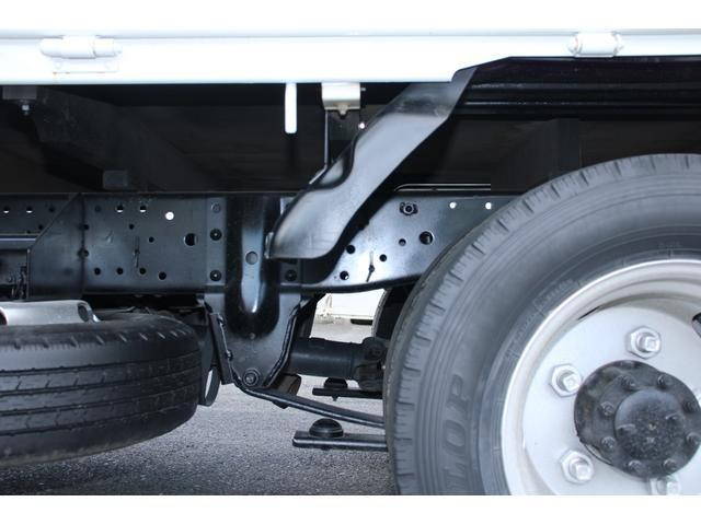 いすゞエルフ平ボディ小型（2t・3t）[写真17]