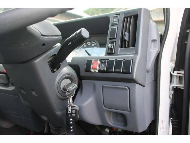 いすゞエルフ平ボディ小型（2t・3t）[写真28]