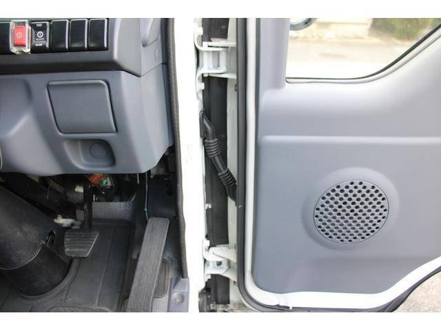 いすゞエルフ平ボディ小型（2t・3t）[写真30]