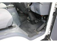 いすゞエルフ平ボディ小型（2t・3t）[写真32]