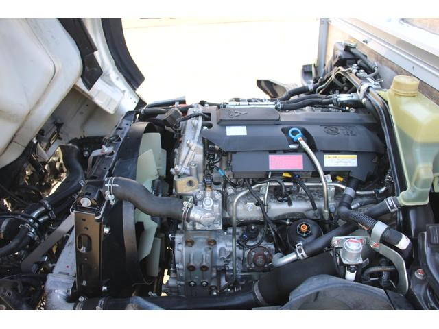 三菱ふそうキャンター平ボディ小型（2t・3t）[写真15]