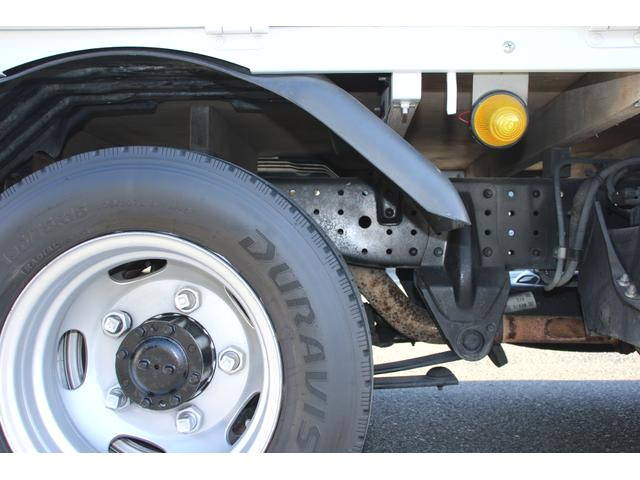 三菱ふそうキャンター平ボディ小型（2t・3t）[写真26]