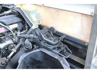 三菱ふそうキャンター平ボディ小型（2t・3t）[写真13]