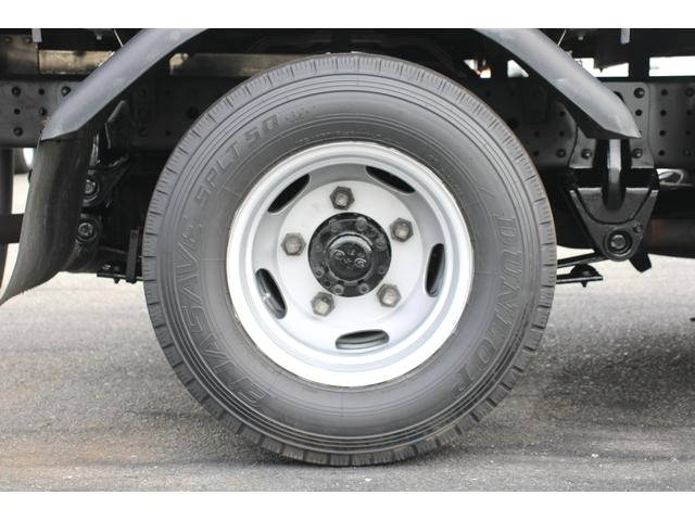 三菱ふそうキャンター平ボディ小型（2t・3t）[写真27]