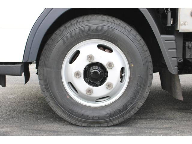 三菱ふそうキャンター平ボディ小型（2t・3t）[写真28]