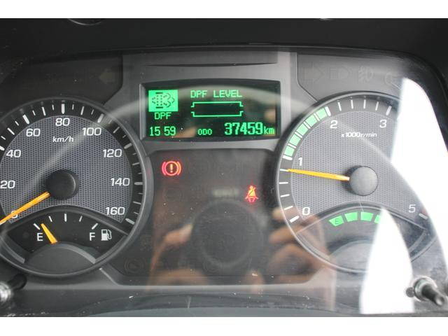 三菱ふそうキャンター平ボディ小型（2t・3t）[写真30]