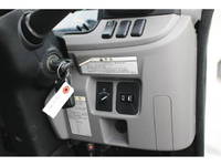 三菱ふそうキャンター平ボディ小型（2t・3t）[写真34]