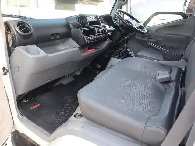 トヨタトヨエース幌車小型（2t・3t）[写真29]