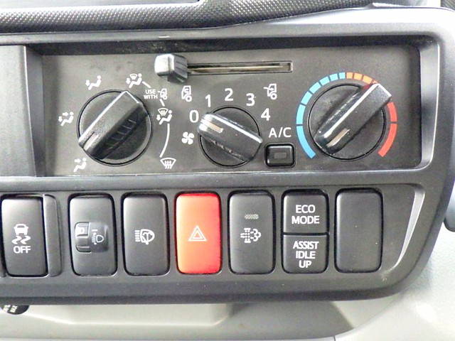 トヨタダイナ平ボディ小型（2t・3t）[写真17]