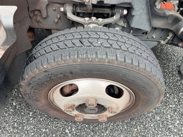 三菱ふそうキャンターアルミバン小型（2t・3t）[写真16]