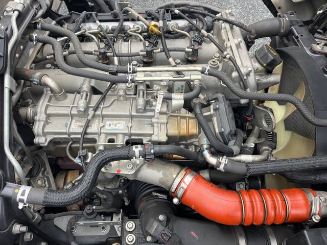 三菱ふそうキャンターアルミバン小型（2t・3t）[写真19]