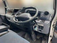 三菱ふそうキャンターアルミバン小型（2t・3t）[写真23]