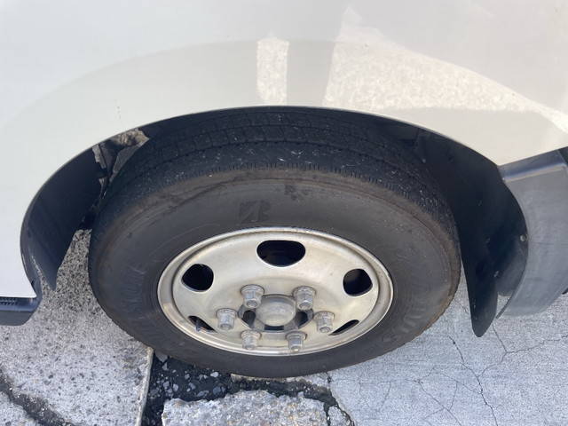 日産アトラス平ボディ小型（2t・3t）[写真11]