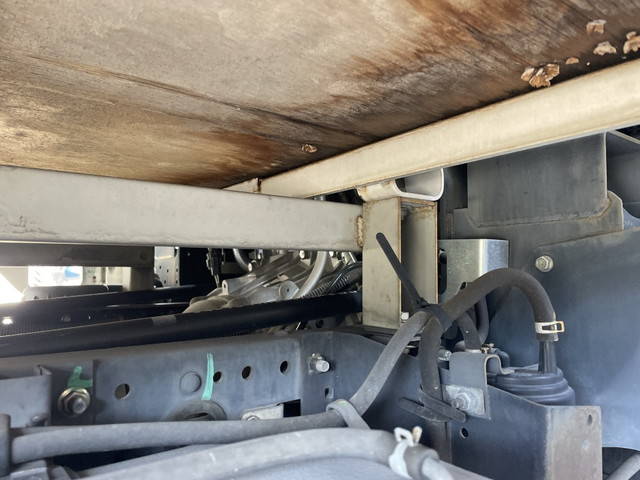 日産アトラス平ボディ小型（2t・3t）[写真21]