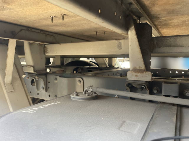 日産アトラス平ボディ小型（2t・3t）[写真23]