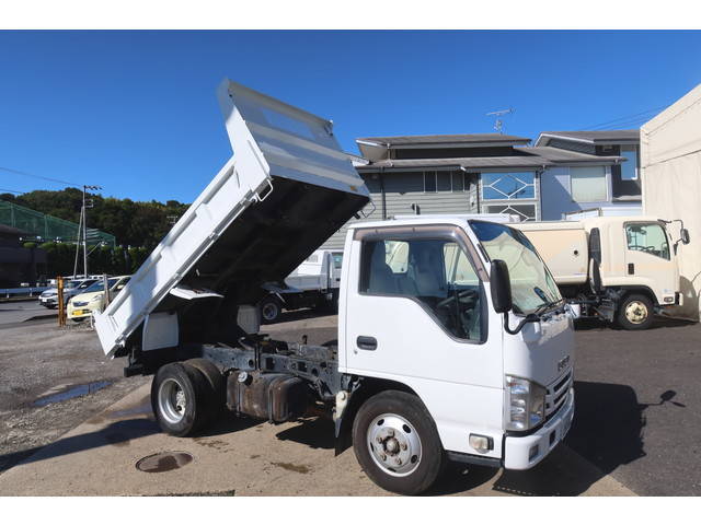 いすゞエルフダンプ小型（2t・3t）[写真01]
